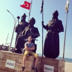 Yazan nusaibah sur yala.fm